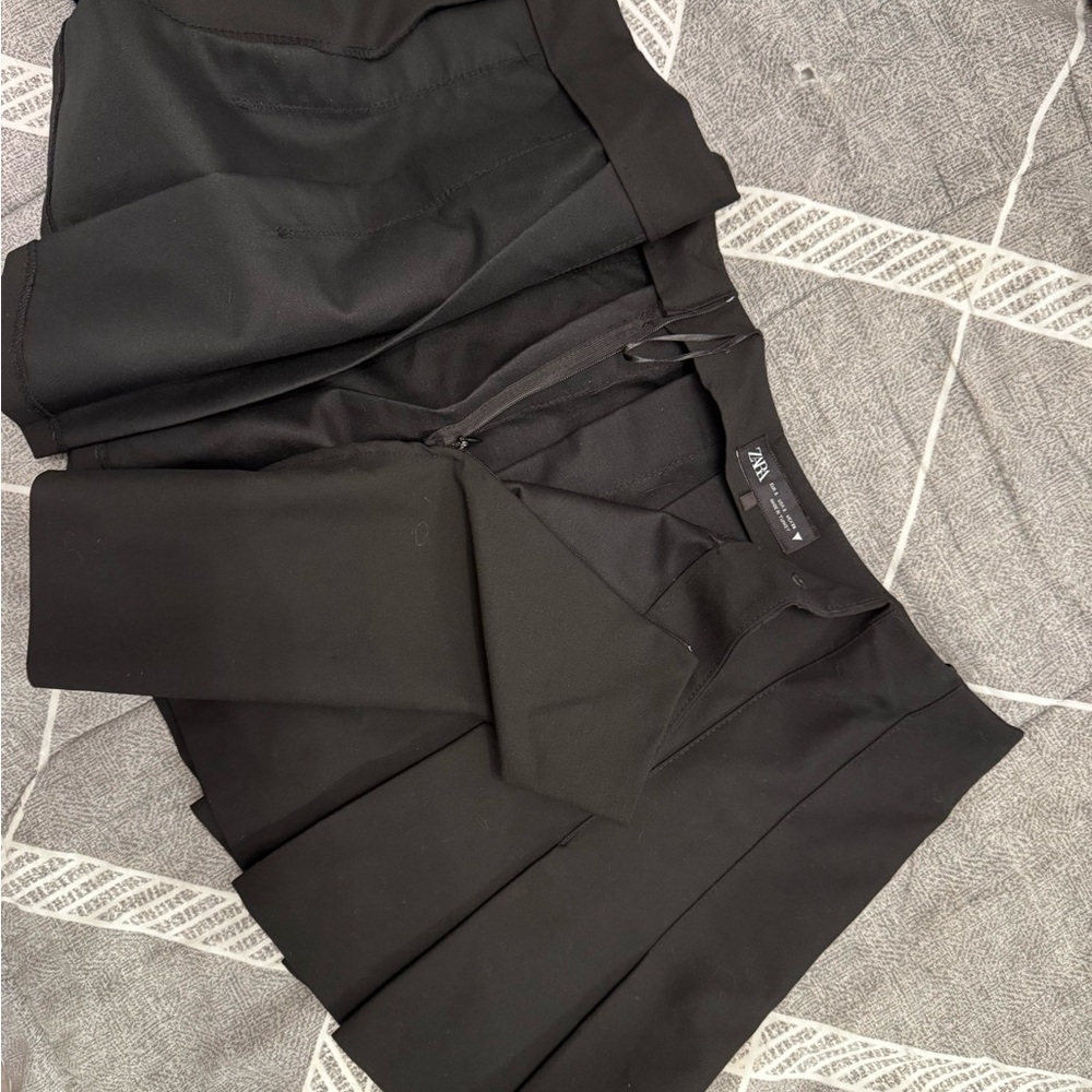 Zara Black Pleated Skort